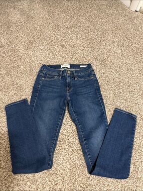 Frame Denim Women's Skinny Jeans in Dark Blue Wash